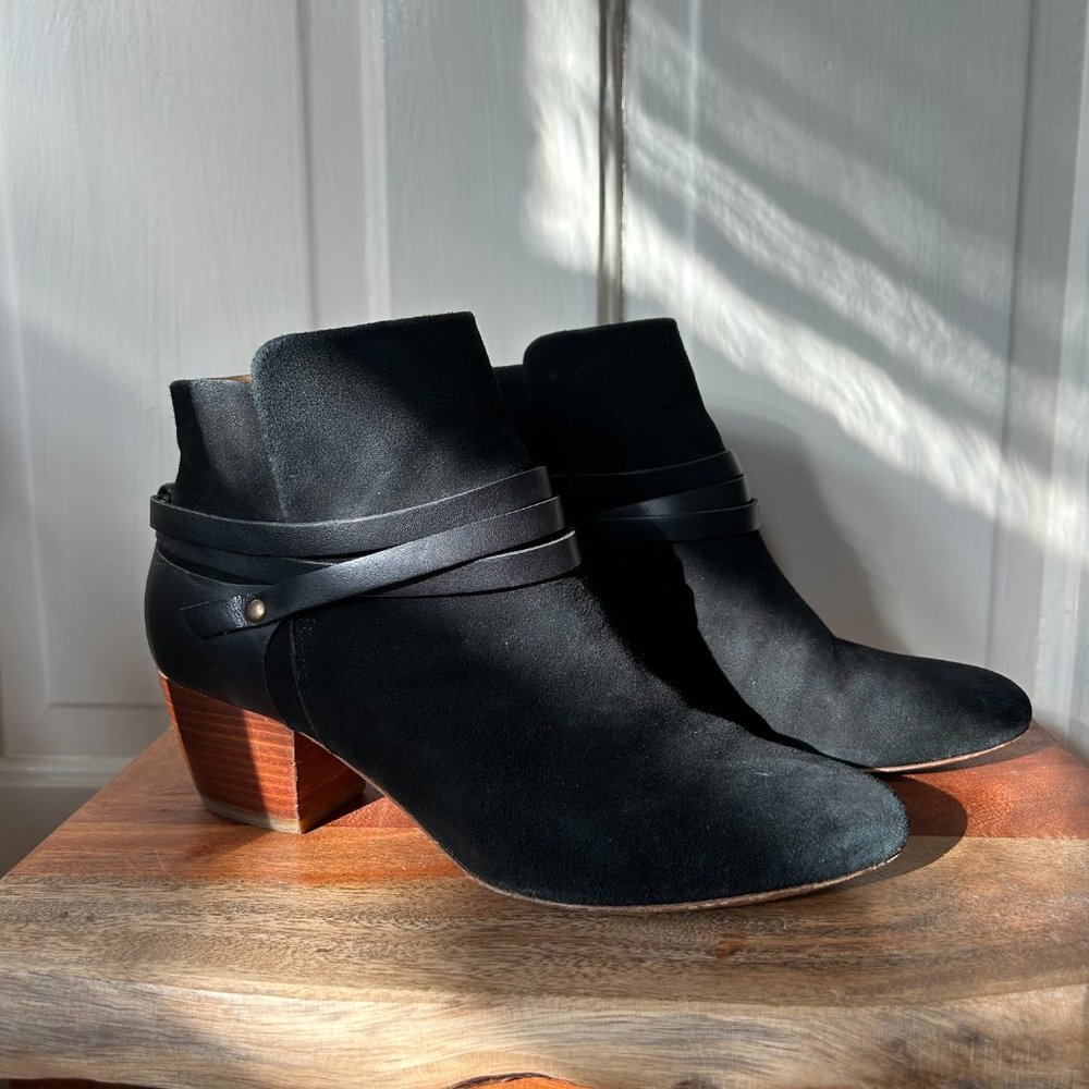 Sézane Gabrielle ankle boots, booties, black suede and leather, size 38 (size 7)